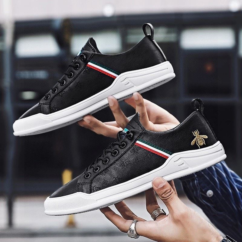 G*u*i casual shoes